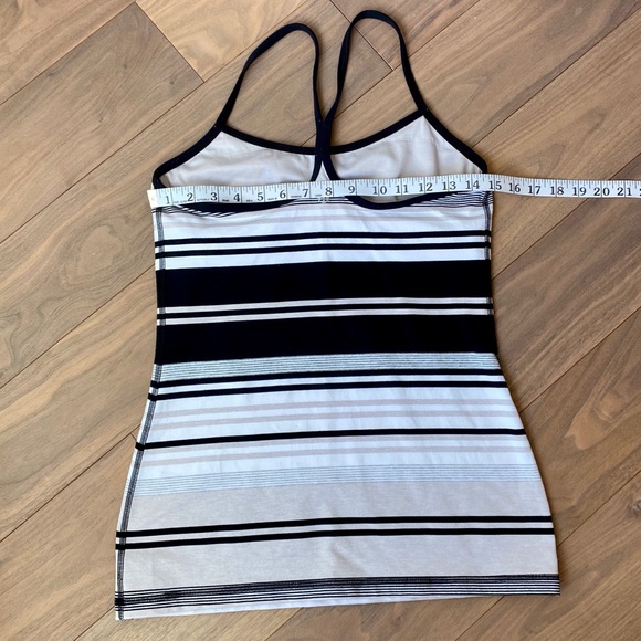 Lululemon Power Y Tank - Picture 9 of 10